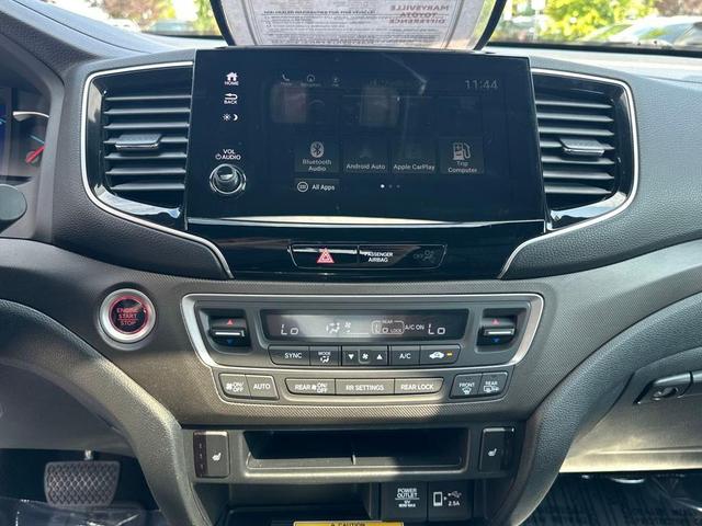 Photo of 2022 Crystal Black Pearl Honda Pilot