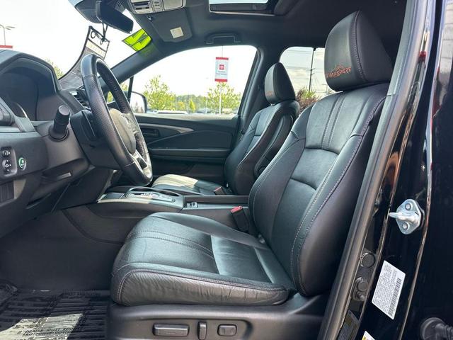 Photo of 2022 Crystal Black Pearl Honda Pilot