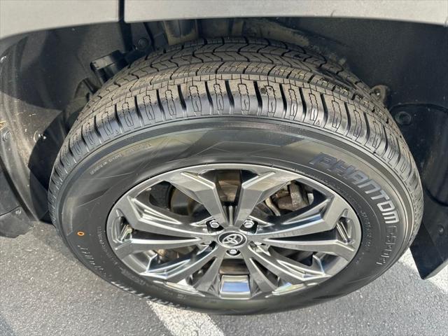 Photo of 2023 Wind Chill Pearl Toyota RAV4 Hybrid