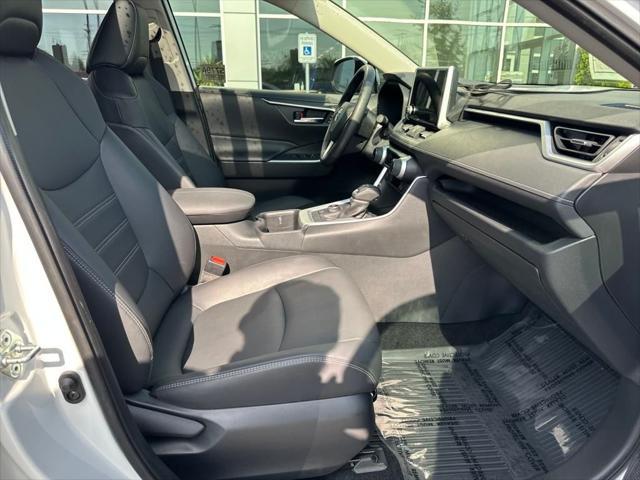 Photo of 2023 Wind Chill Pearl Toyota RAV4 Hybrid