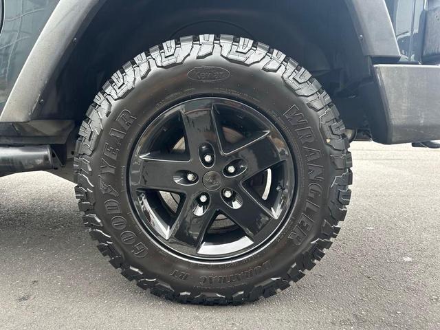 Photo of 2016 Rhino Clearcoat Jeep Wrangler
