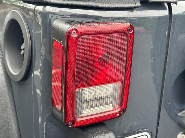 Photo of 2016 Rhino Clearcoat Jeep Wrangler
