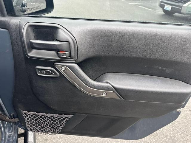 Photo of 2016 Rhino Clearcoat Jeep Wrangler