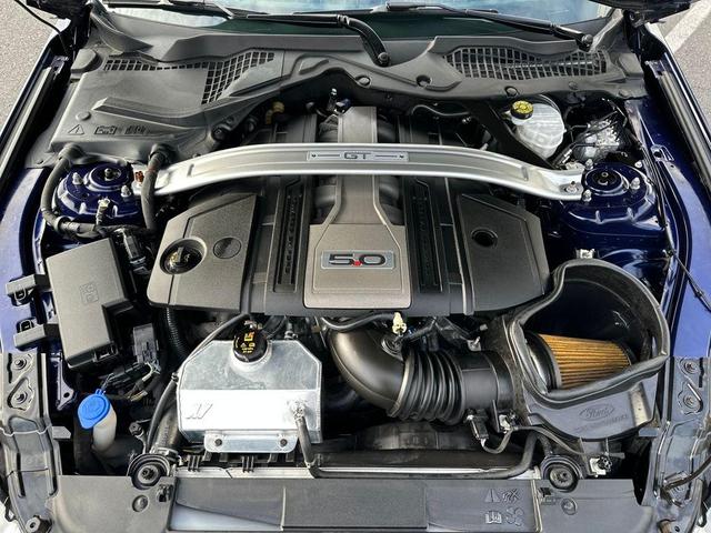 Photo of 2020 Kona Blue Metallic Ford Mustang
