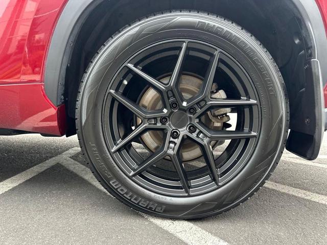 Photo of 2021 Ruby Flare Pearl Toyota Highlander Hybrid