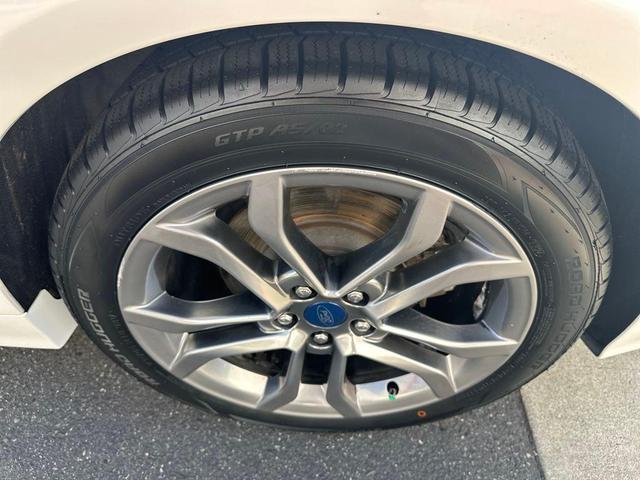 Photo of 2019 White Platinum Metallic Tri-Coat Ford Fusion Hybrid