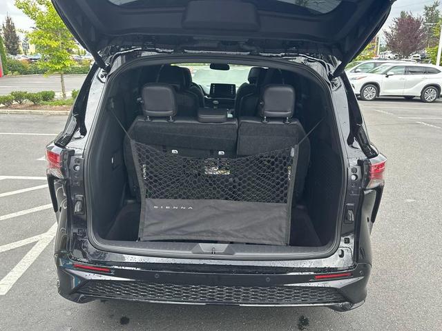 Photo of 2024 Midnight Black Metallic Toyota Sienna