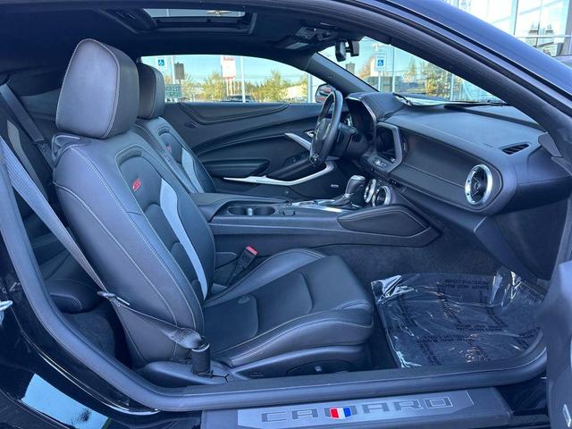 Photo of 2016 Mosaic Black Metallic Chevrolet Camaro