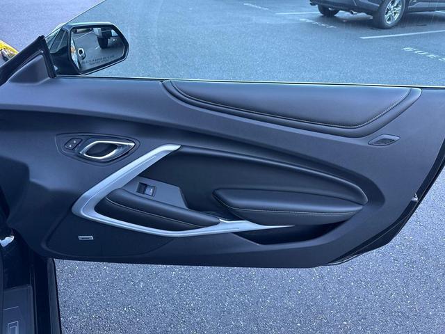 Photo of 2016 Mosaic Black Metallic Chevrolet Camaro