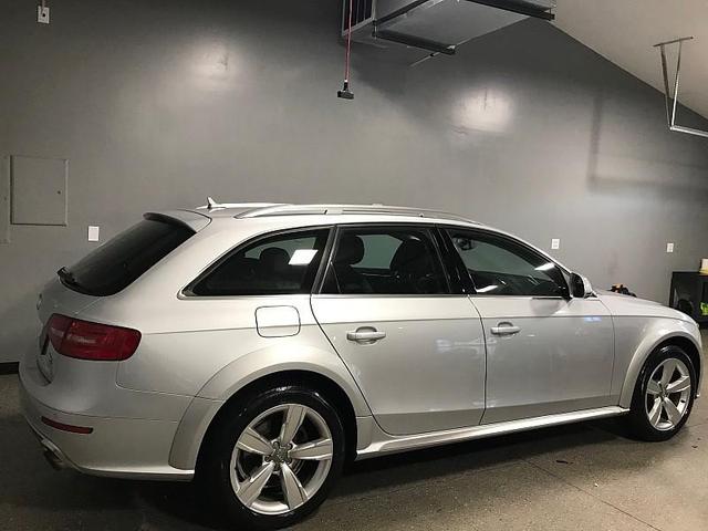 Photo of 2014 Silver Audi allroad