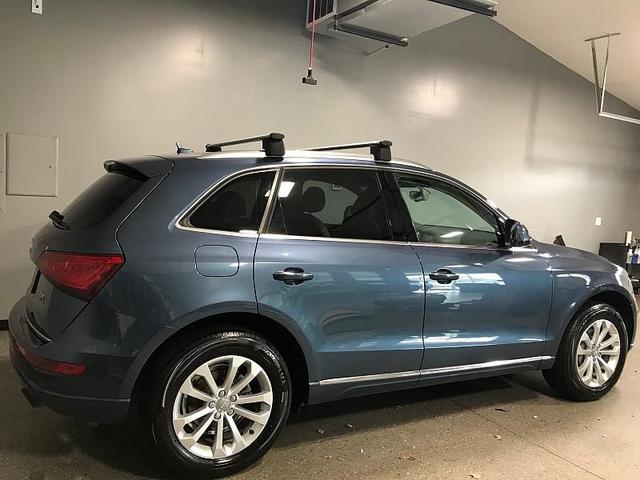 Photo of 2016 Blue Audi Q5