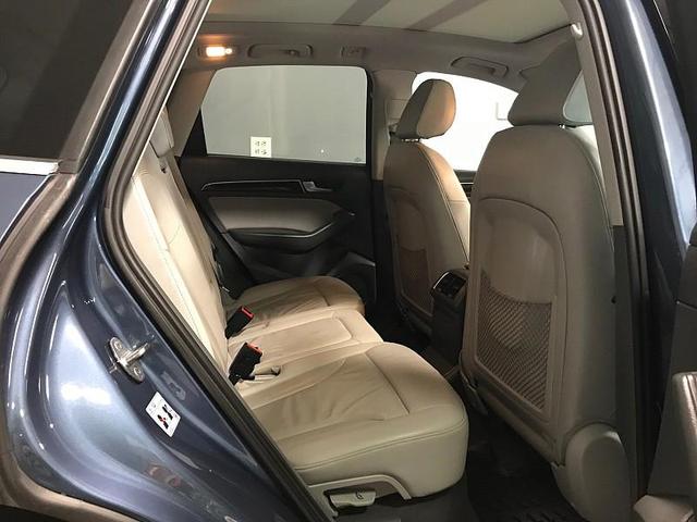 Photo of 2016 Blue Audi Q5