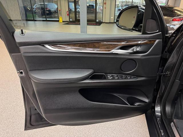 Photo of 2015 GRAY BMW X5