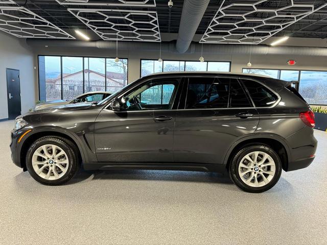 Photo of 2015 GRAY BMW X5