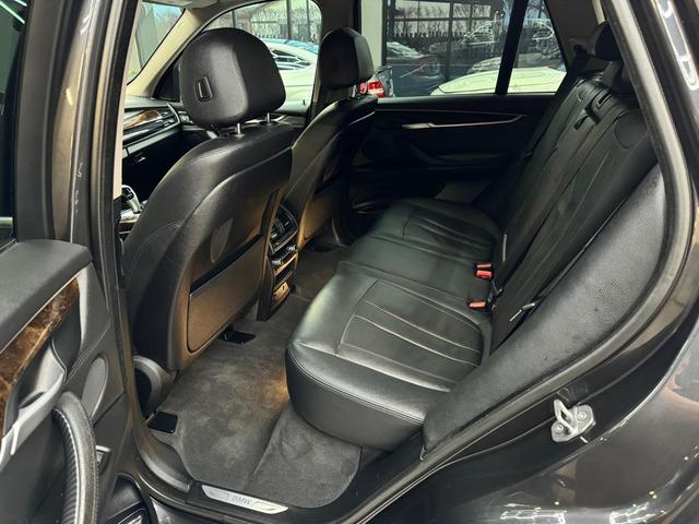 Photo of 2015 GRAY BMW X5