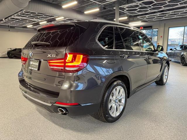 Photo of 2015 GRAY BMW X5