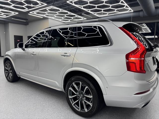 Photo of 2016 Bright Silver Metallic Volvo XC90