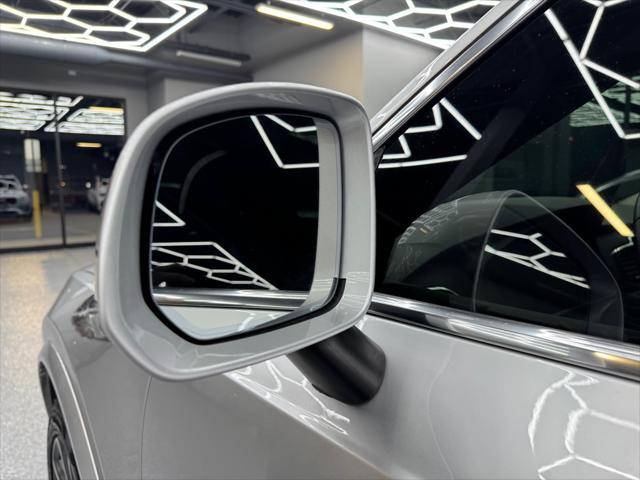 Photo of 2016 Bright Silver Metallic Volvo XC90