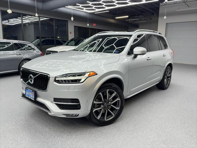 Photo of 2016 Bright Silver Metallic Volvo XC90