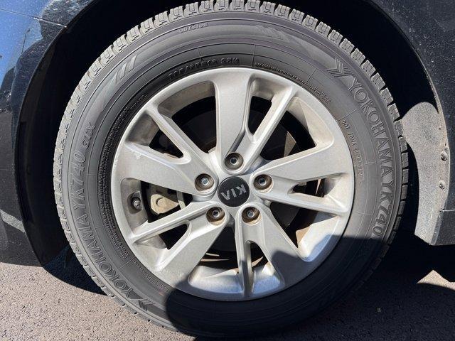 Photo of 2016 Ebony Black Kia Optima