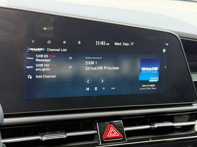 Photo of 2024 Mineral Blue Kia Niro
