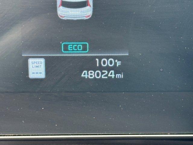 Photo of 2024 Mineral Blue Kia Niro