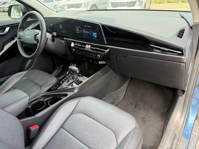 Photo of 2024 Mineral Blue Kia Niro