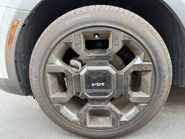 Photo of 2024 Wolf Gray Kia Sorento