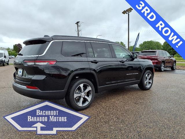 Photo of 2025 Diamond Black Jeep Grand Cherokee L