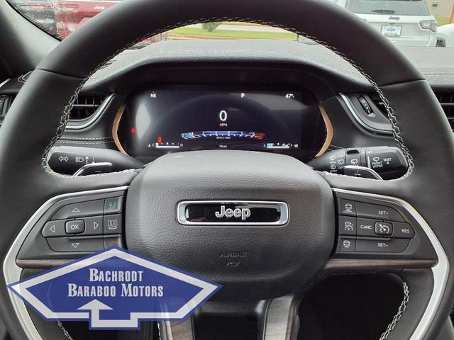 Photo of 2025 Diamond Black Jeep Grand Cherokee L