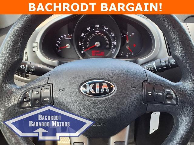 Photo of 2015 Twilight Blue Kia Sportage