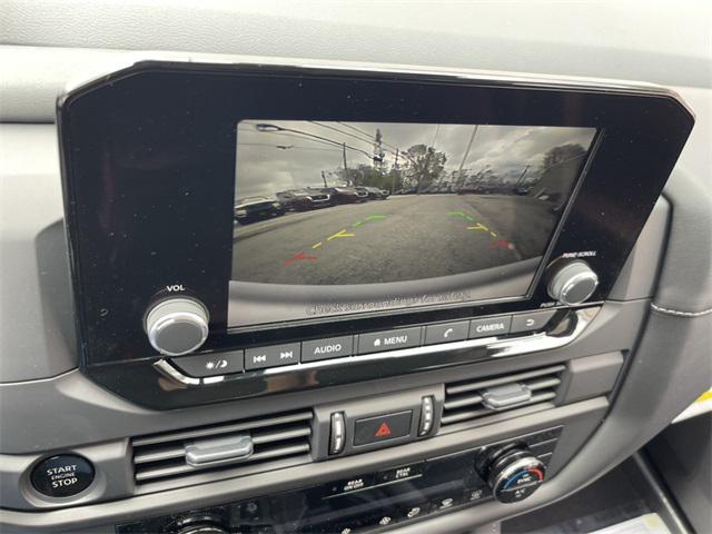 Photo of 2025 Super Black Nissan Pathfinder
