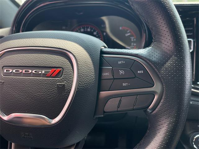 Photo of 2023 DB Black Crystal Clearcoat Dodge Durango