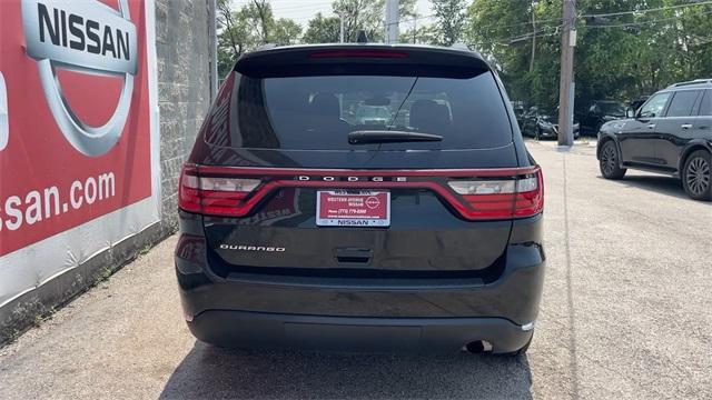 Photo of 2023 DB Black Crystal Clearcoat Dodge Durango