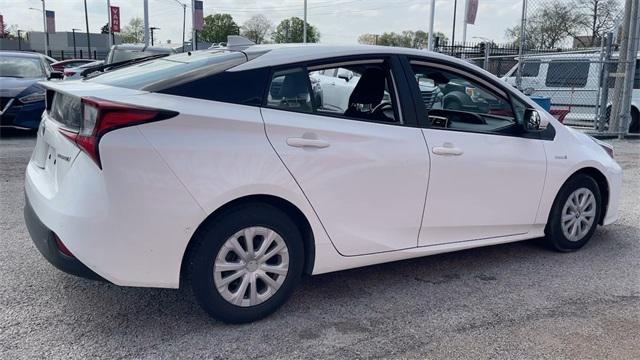 Photo of 2022 White Toyota Prius