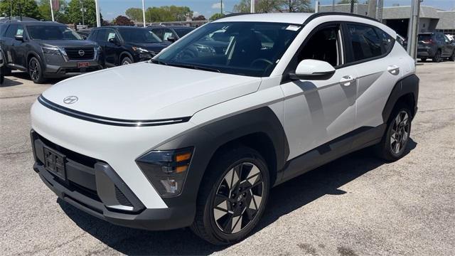 Photo of 2024 Atlas White Hyundai KONA