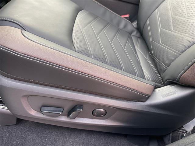 Photo of 2025 Gun Metallic Nissan Pathfinder