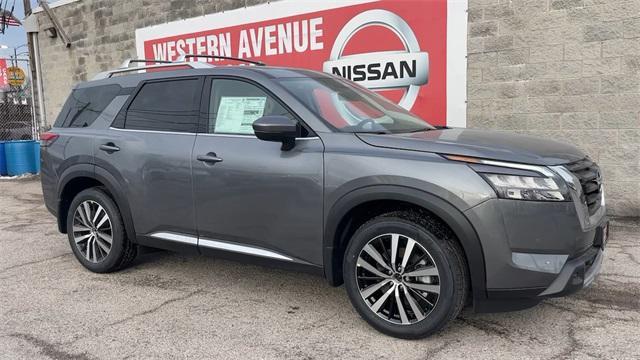 Photo of 2025 Gun Metallic Nissan Pathfinder