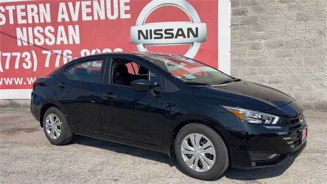Photo of 2025 Super Black Metallic Nissan Versa