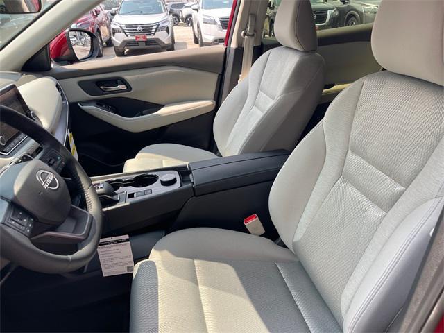 Photo of 2025 Scarlet Ember Tintcoat Nissan Rogue