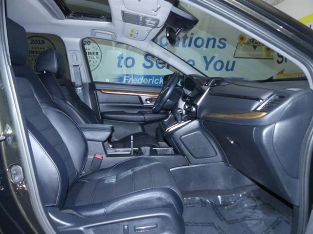 Photo of 2017 Black Honda CR-V