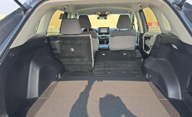 Photo of 2021 Gray Toyota RAV4