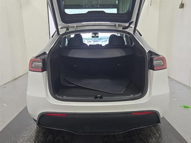 Photo of 2022 Pearl White Multi-Coat Tesla Model Y