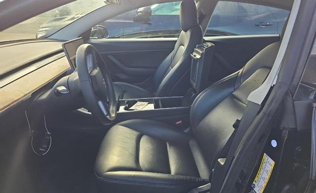 Photo of 2020 Solid Black Tesla Model 3