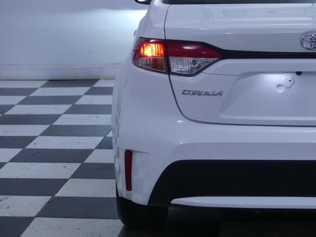 Photo of 2021 White Toyota Corolla