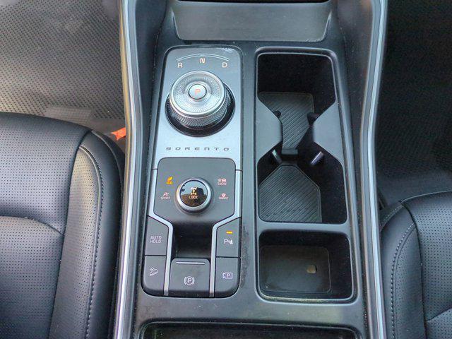 Photo of 2025 Interstellar Gray Kia Sorento Hybrid
