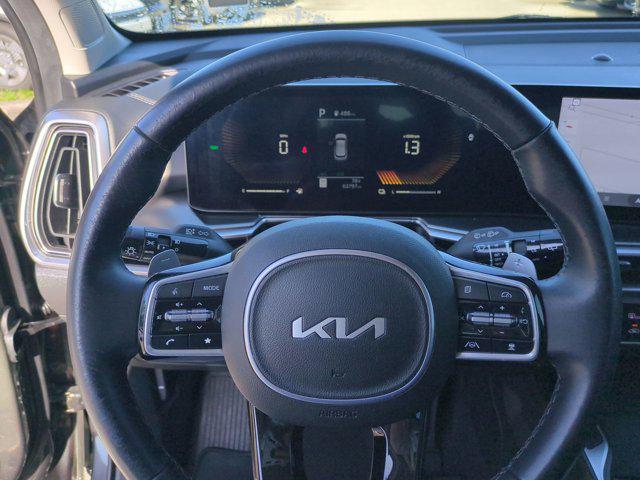 Photo of 2025 Interstellar Gray Kia Sorento Hybrid