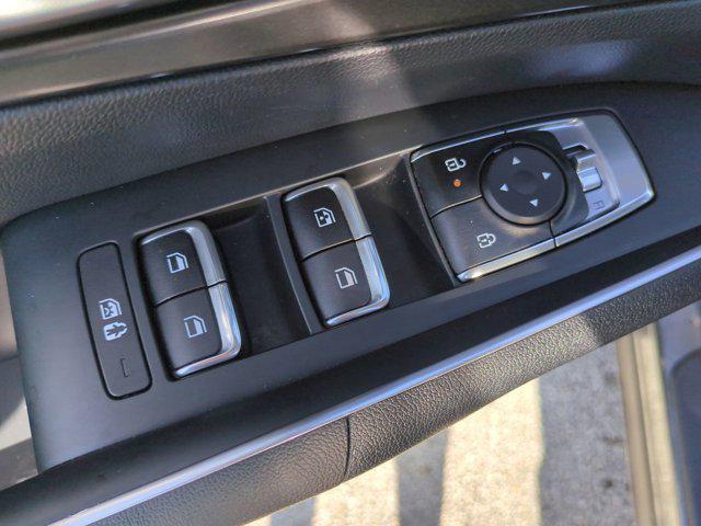 Photo of 2025 Interstellar Gray Kia Sorento Hybrid