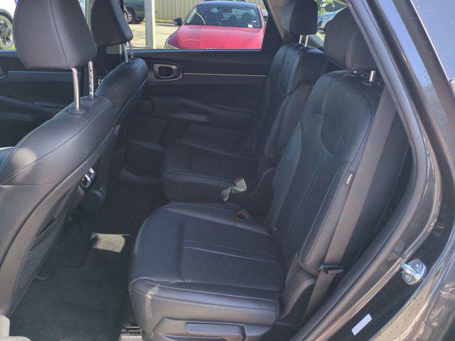Photo of 2025 Interstellar Gray Kia Sorento Hybrid