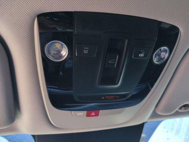 Photo of 2025 Interstellar Gray Kia Sorento Hybrid